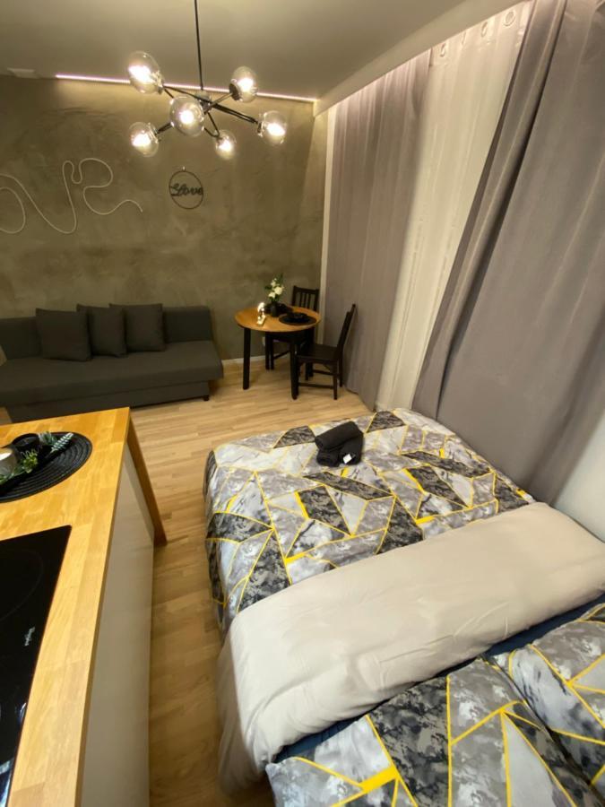 Love Glow Studio Krakow Luaran gambar