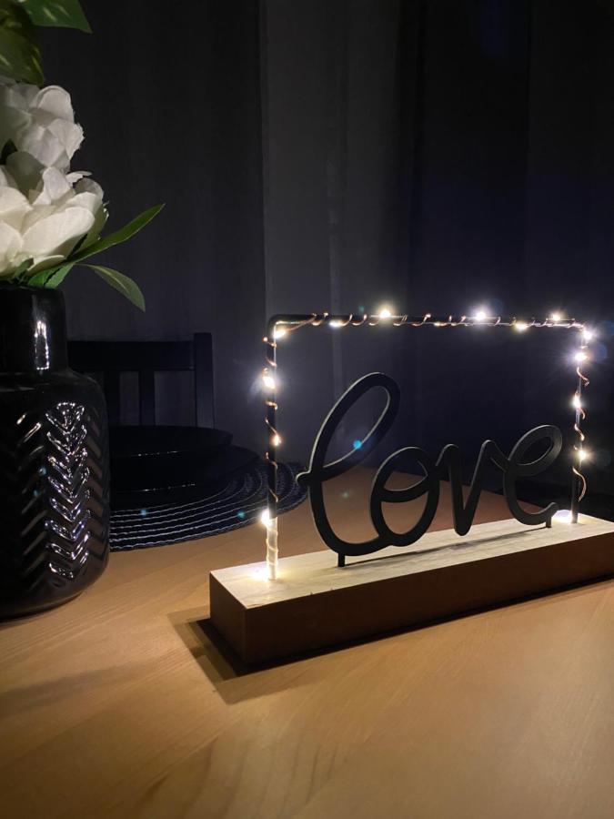 Love Glow Studio Krakow Luaran gambar
